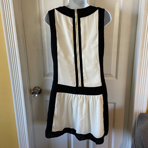 Ted Baker London | Sleeveless Dress Sz 0 - Picture 2 of 7